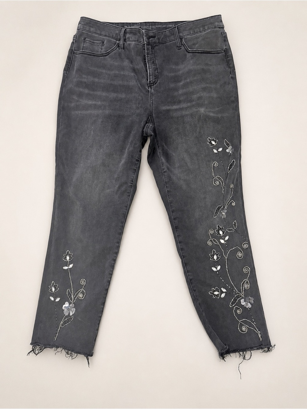 Chicos Slimming Jeans Gray Floral Embroidered 12R - Picture 4 of 4